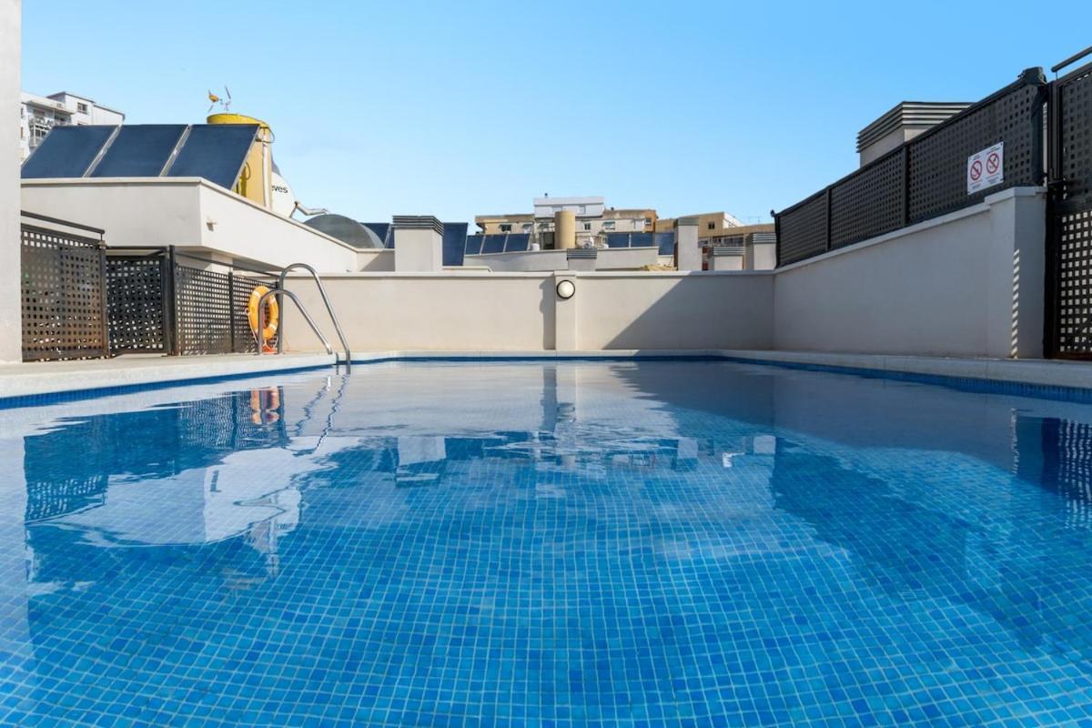 -Malagasunapts- Modern Citycentre Pool&Parking Exterior photo